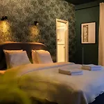 ヴィラ Private Oasis: Luxe 20-guest Estate, Jacuzzi, 8 Ha