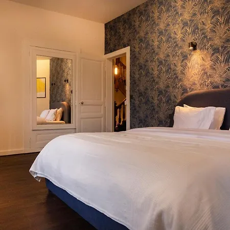 Vila Private Oasis: Luxe 20-guest Estate, Jacuzzi, 8 Ha Bazeilles