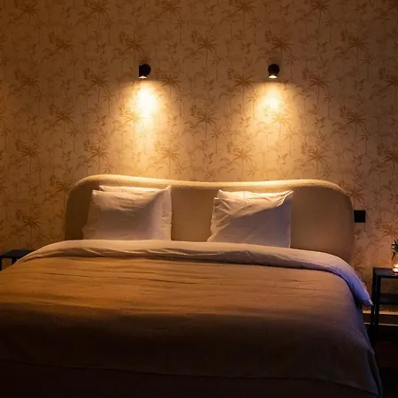 Vila Private Oasis: Luxe 20-guest Estate, Jacuzzi, 8 Ha Bazeilles