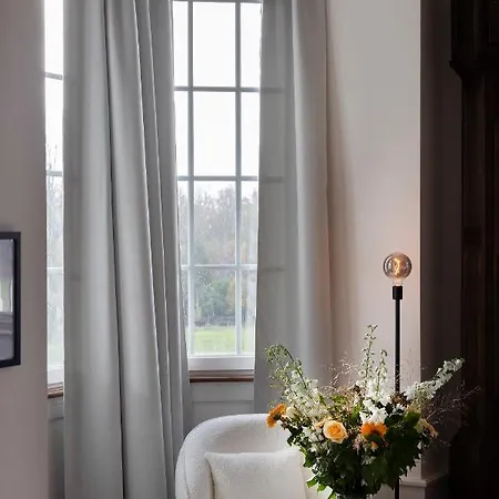 Vila Private Oasis: Luxe 20-guest Estate, Jacuzzi, 8 Ha