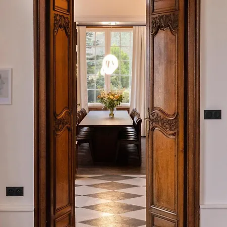 Private Oasis: Luxe 20-guest Estate, Jacuzzi, 8 Ha Vila *