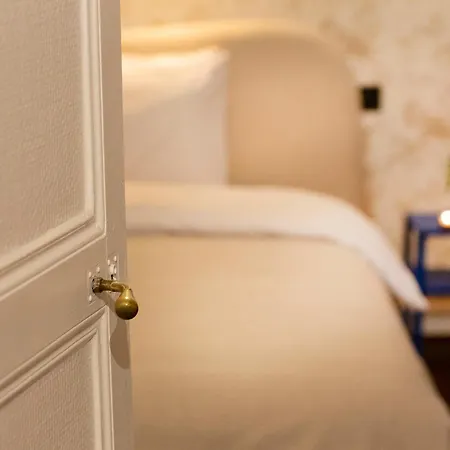 Vila Private Oasis: Luxe 20-guest Estate, Jacuzzi, 8 Ha Bazeilles