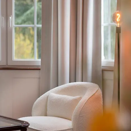 Private Oasis: Luxe 20-guest Estate, Jacuzzi, 8 Ha Vila