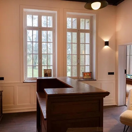 Private Oasis: Luxe 20-guest Estate, Jacuzzi, 8 Ha Vila *