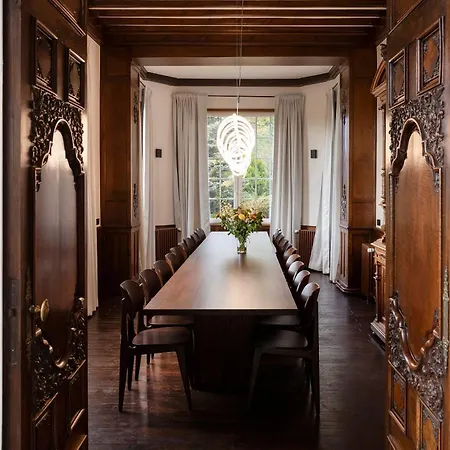 Private Oasis: Luxe 20-guest Estate, Jacuzzi, 8 Ha