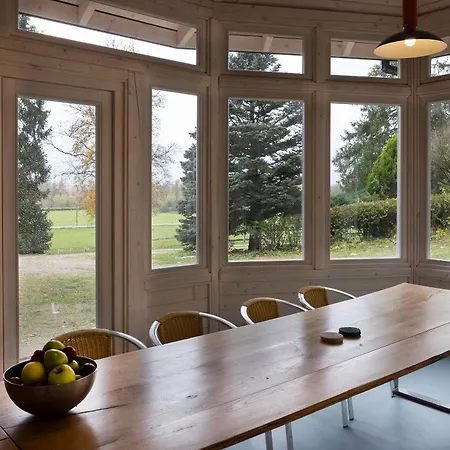 Vila Private Oasis: Luxe 20-guest Estate, Jacuzzi, 8 Ha