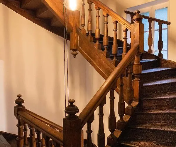 Private Oasis: Luxe 20-guest Estate, Jacuzzi, 8 Ha